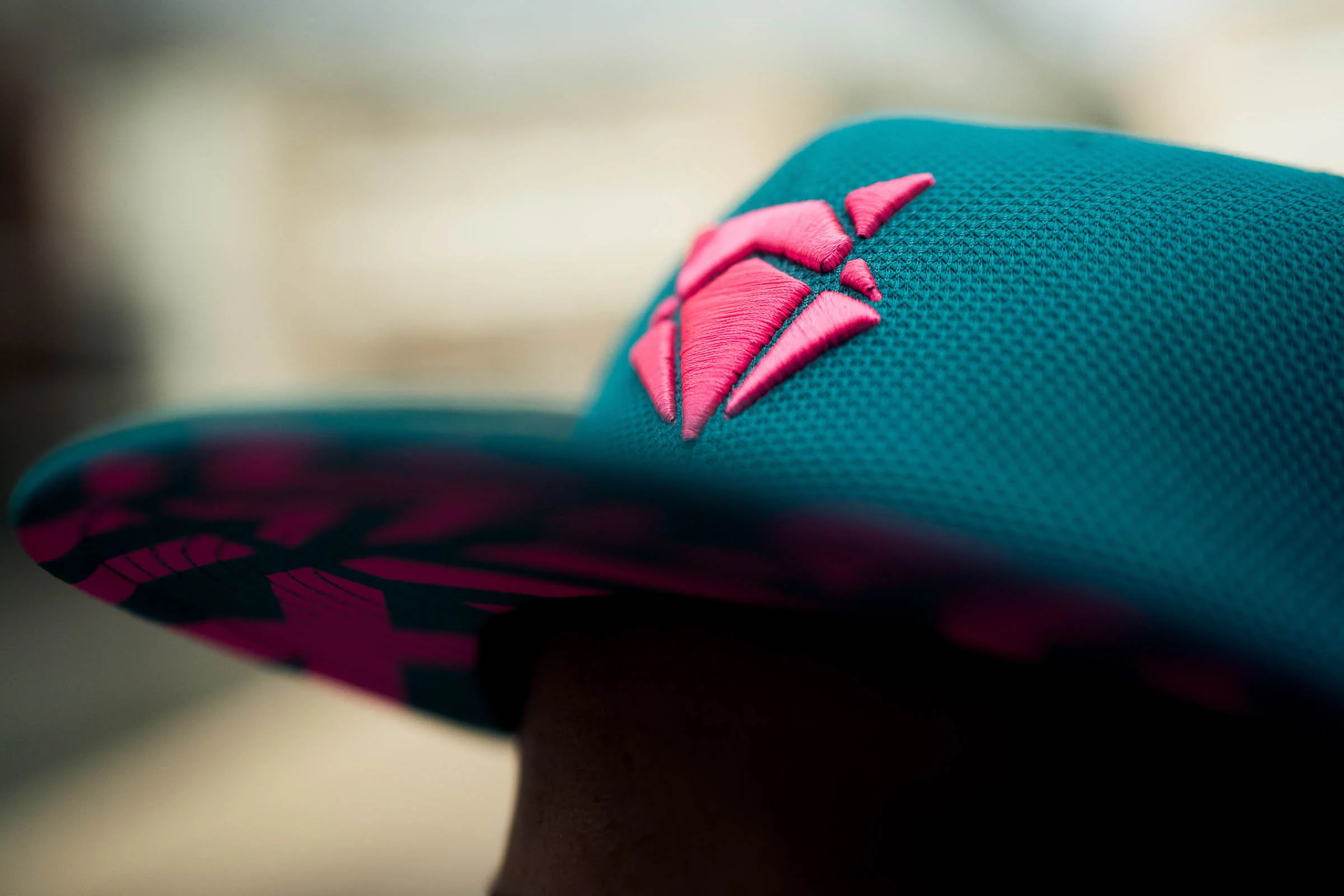 INCYLENCE CAP ELEMENTS V2 PETROL PINK - Image 7