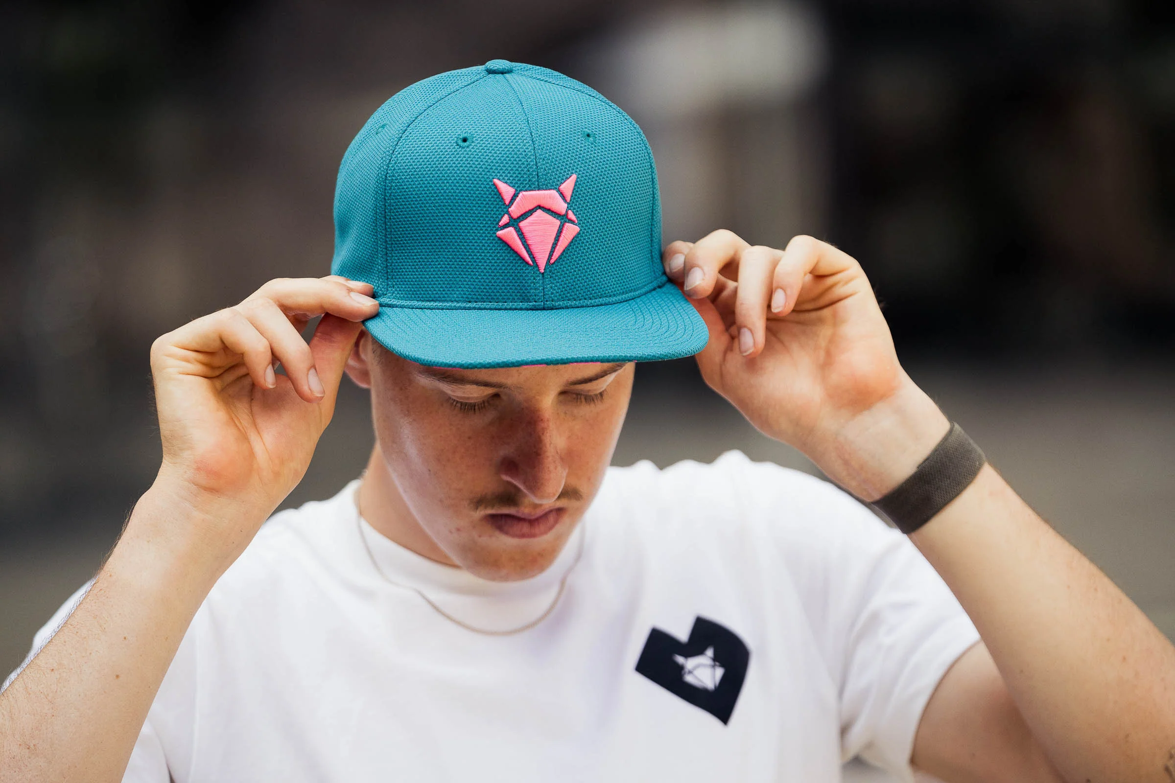 INCYLENCE CAP ELEMENTS V2 PETROL PINK - Image 8