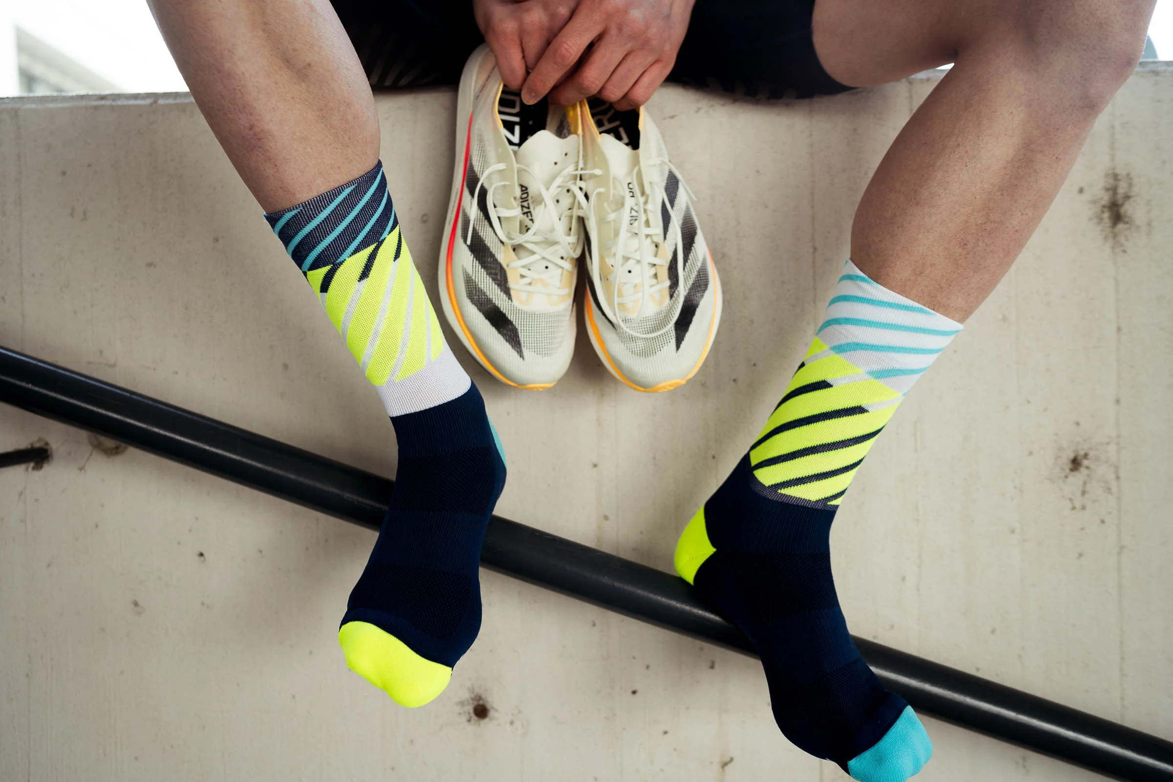 INCYLENCE RUNNING DIAGONALS NAVY CANARY - Image 3