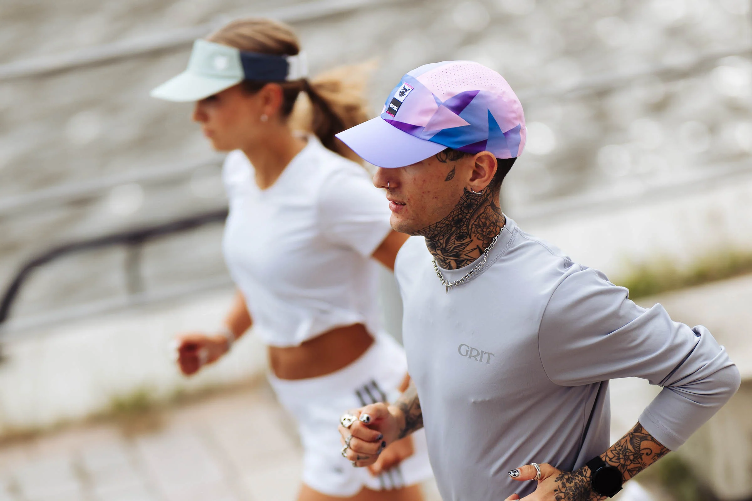 INCYLENCE RUNNING CAP COSMIC FLOW - Image 5