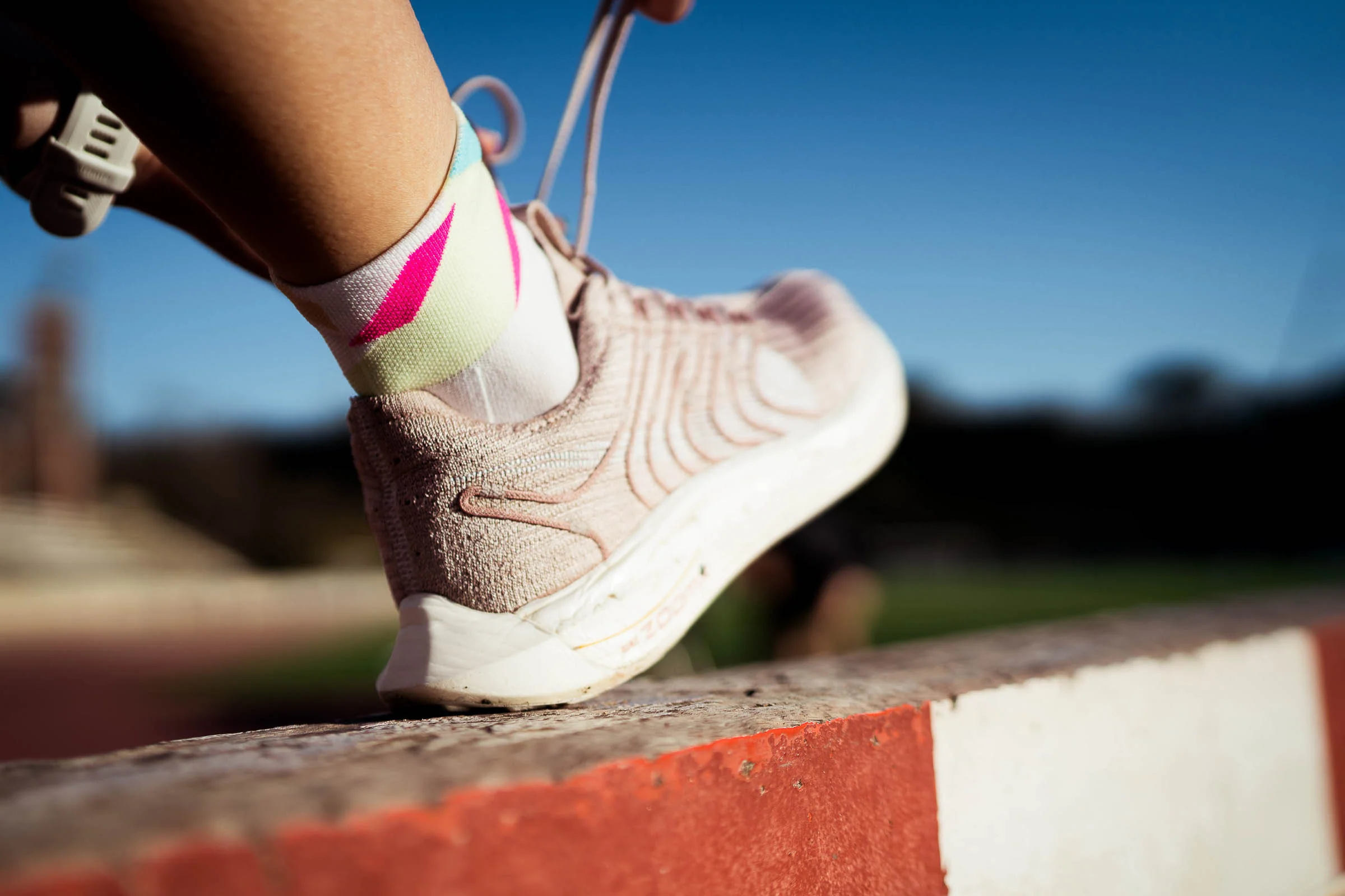 INCYLENCE ULTRALIGHT STRIKES SHORT WHITE PINK - Image 4
