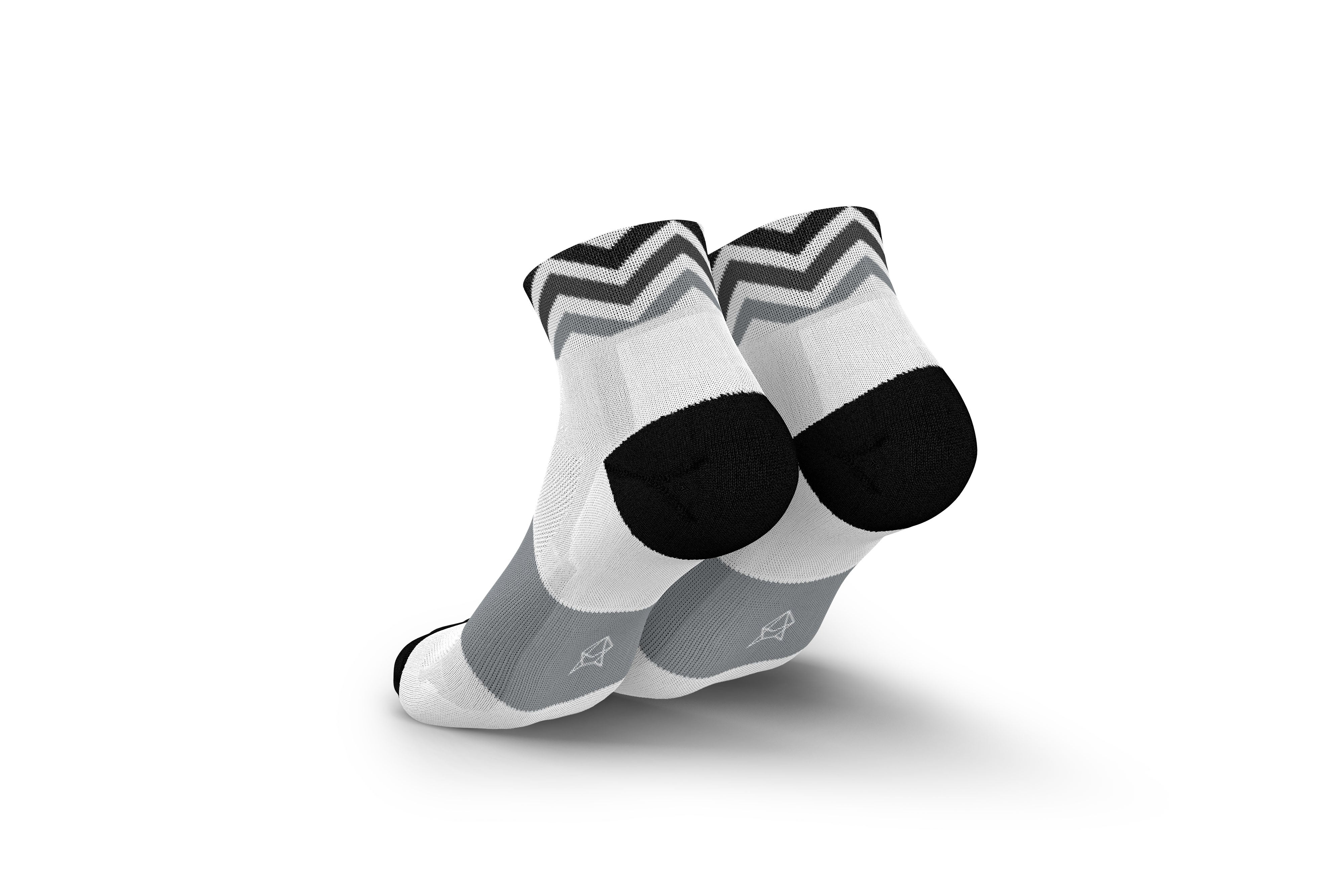 INCYLENCE ULTRALIGHT WAVES SHORT WHITE - Image 2